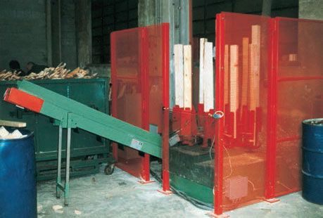 Tagliatappi verticale TCA10