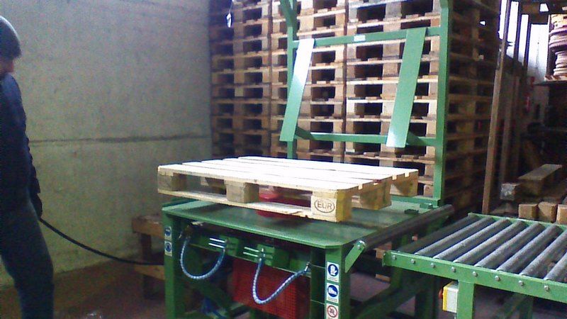 Banco riparazione pallet